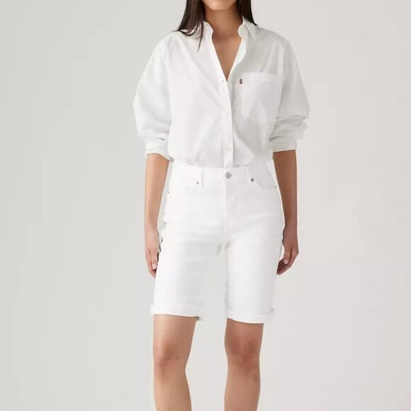 Levi's Pants - NWT Levi’s Classic Mid-rise Bermuda Shorts White